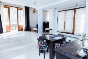 Unique Apt w/ Veranda Walking Distance to Sites